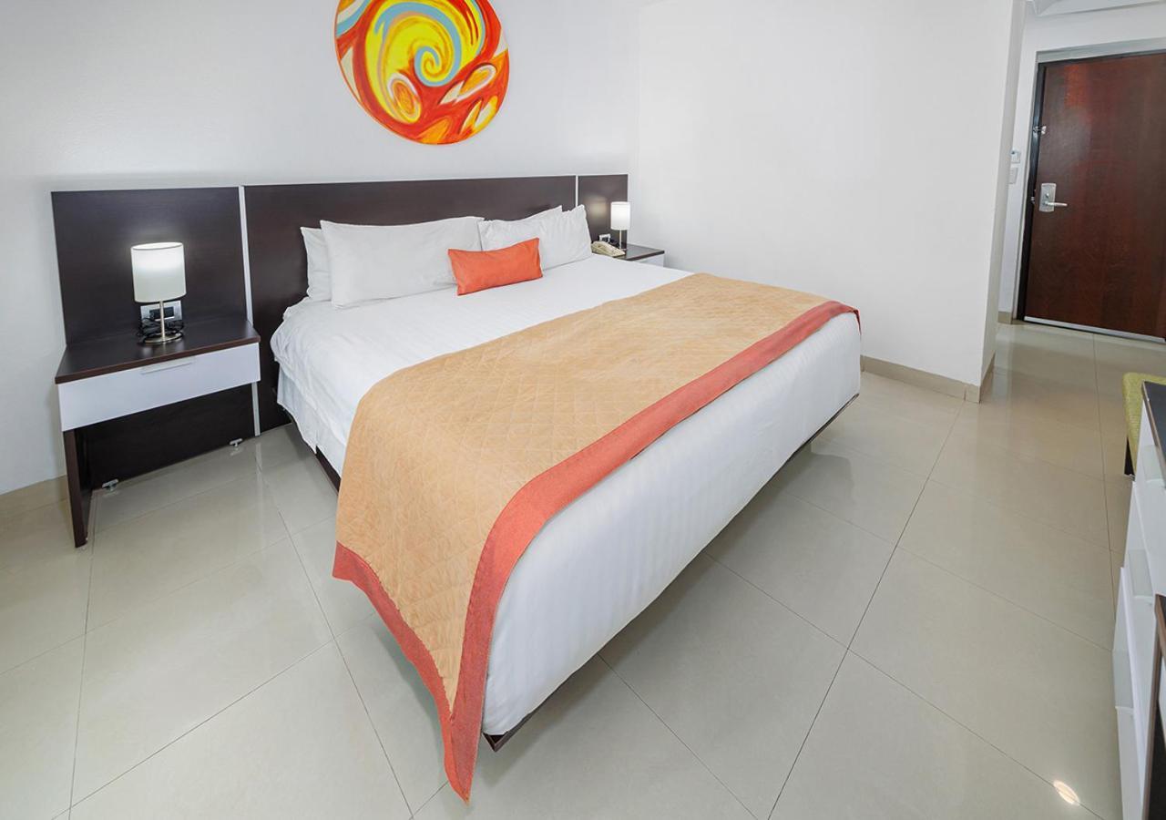 Hotel Mexico Plaza Irapuato Kültér fotó