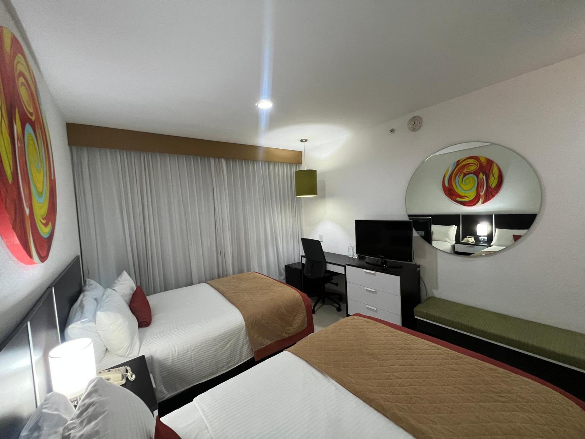 Hotel Mexico Plaza Irapuato Kültér fotó